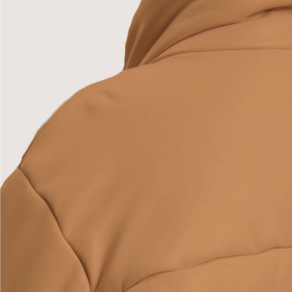 High Neck Camel-colored Puffer - Picture 5 of 7